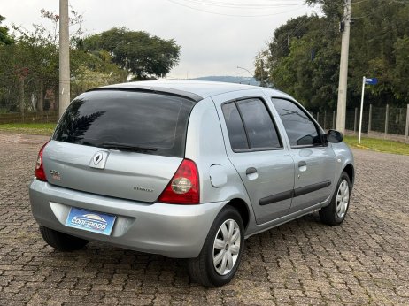 Renault foto 2