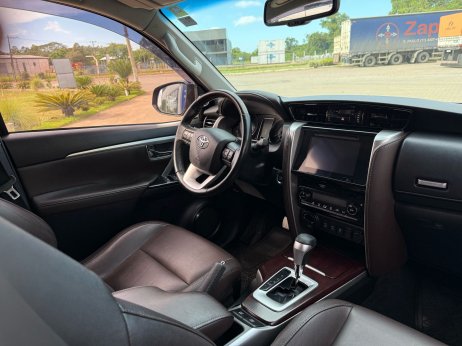Toyota foto 2