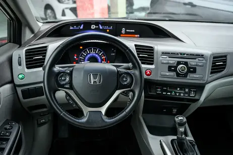Honda Civic 1.8 LXS 16V FLEX 4P AUTOMÁTICO 2014