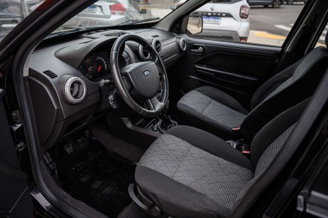 Ford  foto 2
