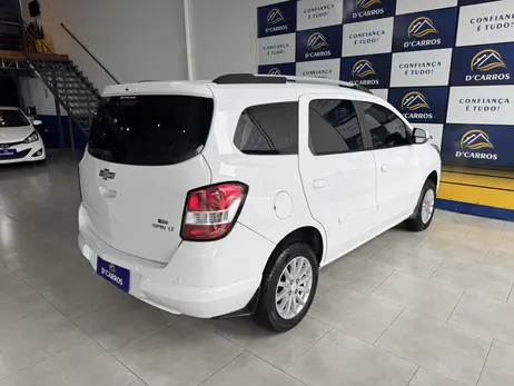 Chevrolet Spin 1.8 AT 2015