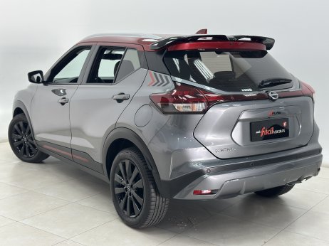 Nissan foto 2