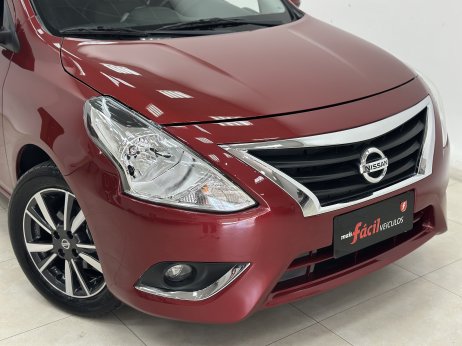 Nissan foto 2