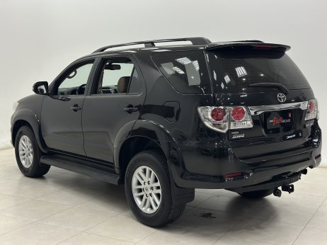 Toyota foto 2