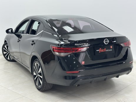 Nissan foto 2