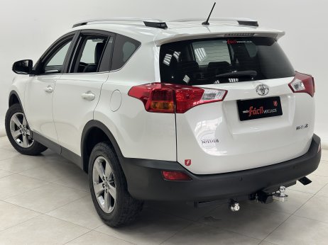 Toyota foto 2