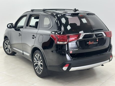 Mitsubishi foto 2