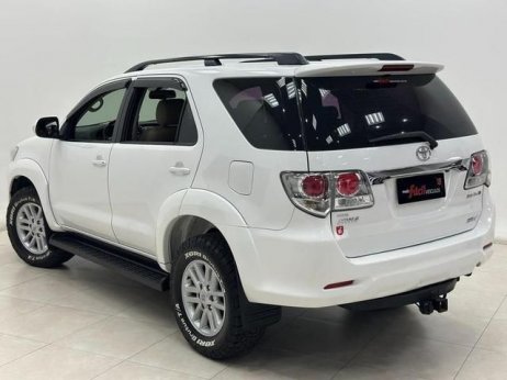 Toyota foto 2