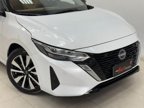 Nissan foto 2
