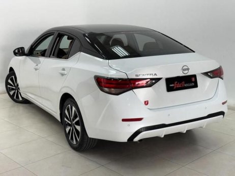 Nissan foto 2