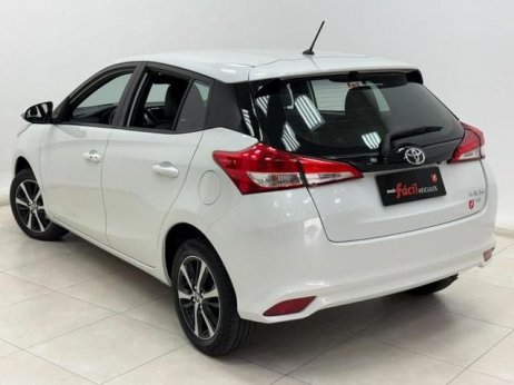 Toyota foto 2