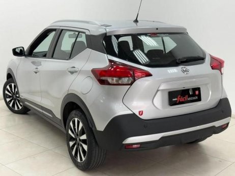 Nissan foto 2