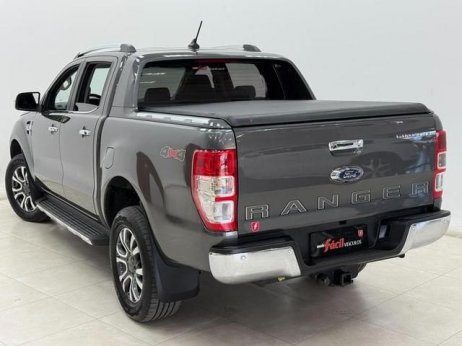 Ford  foto 2