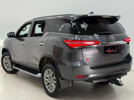 Toyota foto 2