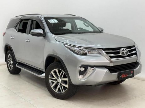 Toyota foto 1
