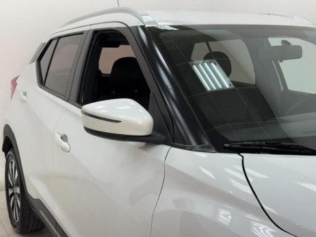 Nissan foto 2