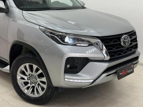 Toyota foto 2