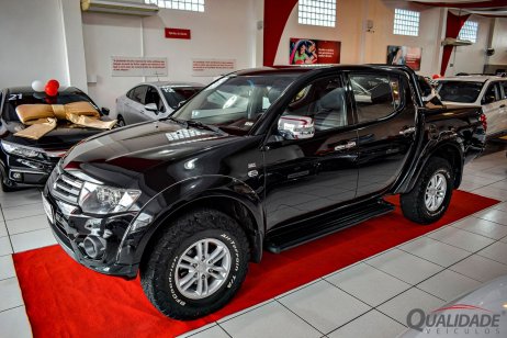 Mitsubishi foto 2