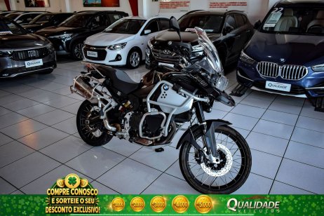 BMW  foto 1