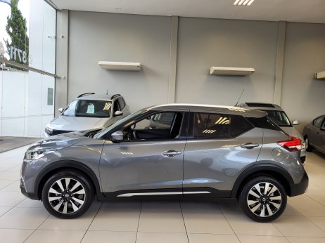 Nissan foto 2