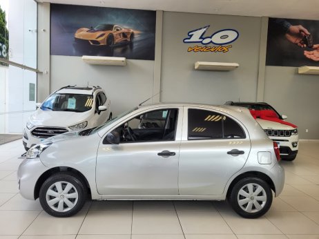 Nissan foto 2