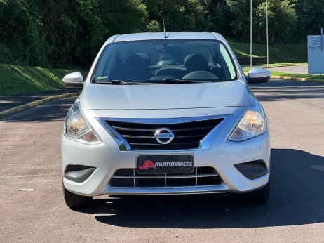 Nissan foto 2