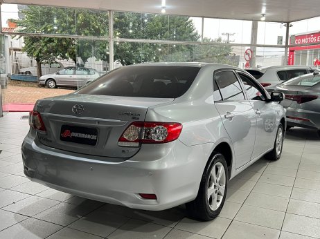 Toyota foto 2