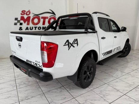 Nissan foto 2