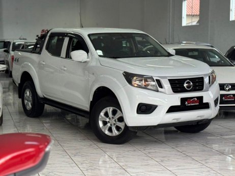 Nissan foto 2
