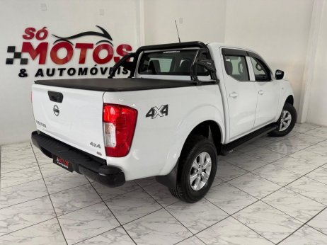Nissan foto 2