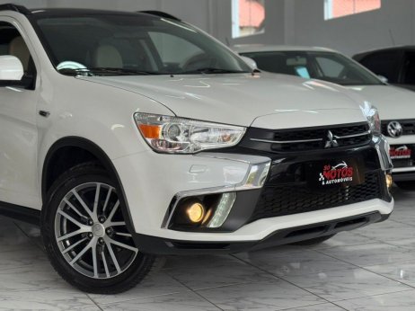 Mitsubishi foto 2