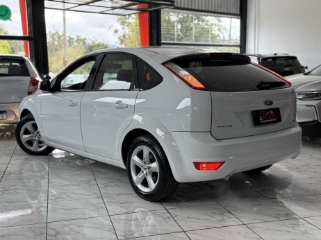Ford  foto 2