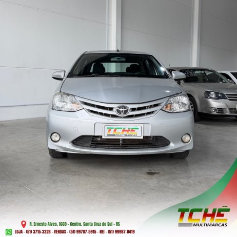 Toyota foto 2