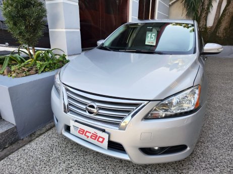 Nissan foto 2