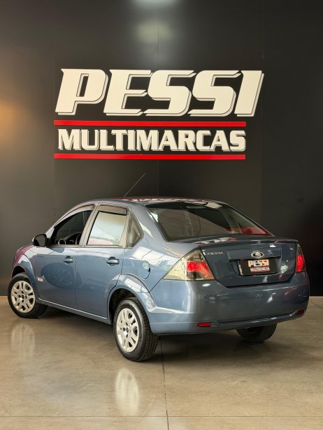 Ford foto 2