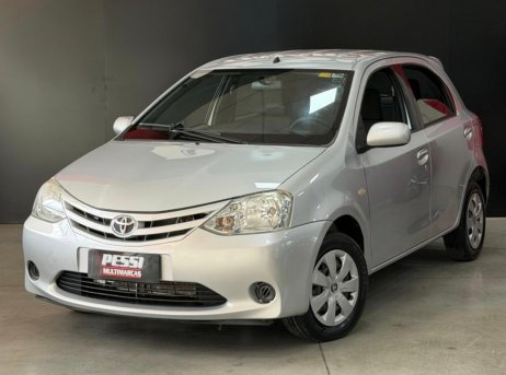 Toyota foto 1