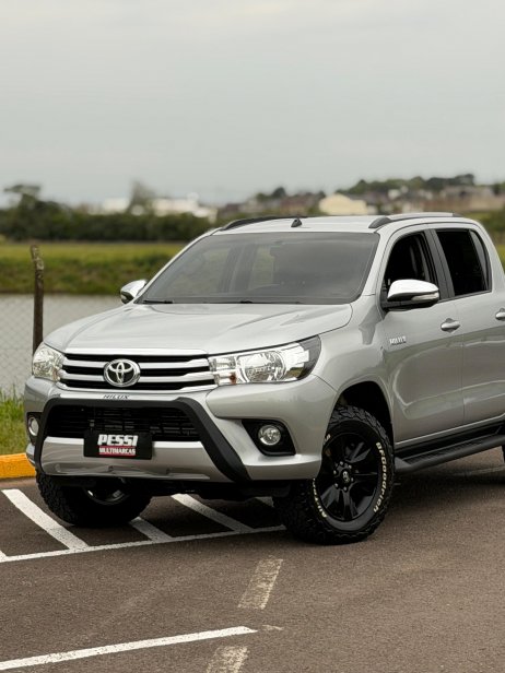 Toyota foto 1