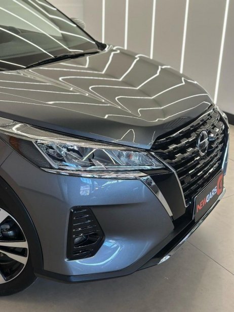 Nissan foto 2