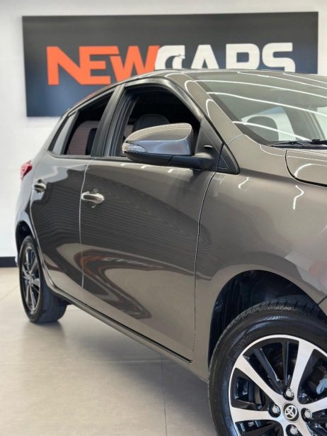 Toyota foto 2
