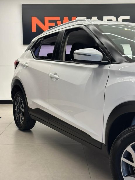Nissan foto 2
