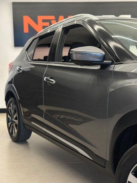 Nissan foto 2