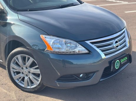 Nissan foto 2