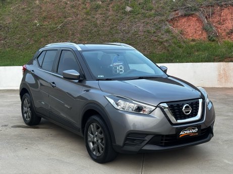 Nissan foto 2