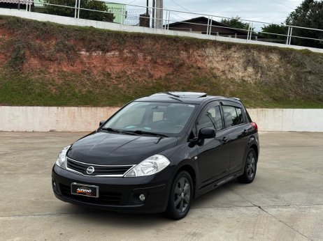 Nissan foto 1