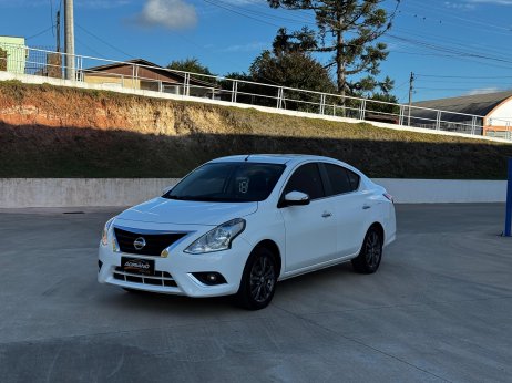 Nissan foto 1