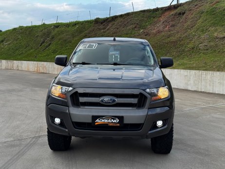 Ford  foto 2