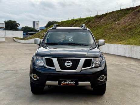 Nissan foto 2
