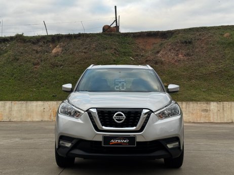 Nissan foto 2