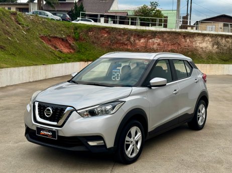 Nissan foto 1