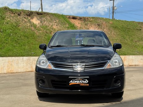 Nissan foto 2